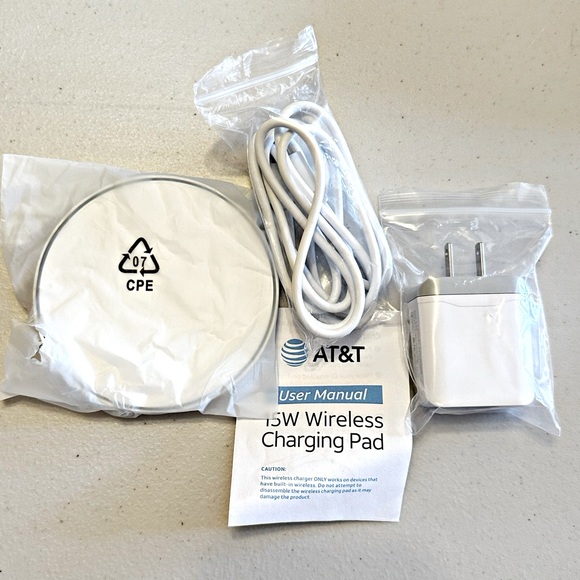 AT&T Wireless Charge Pad - Picture 8 of 9